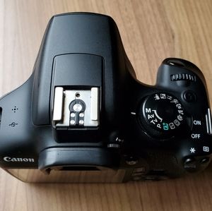 Canon rebel t6 with lense